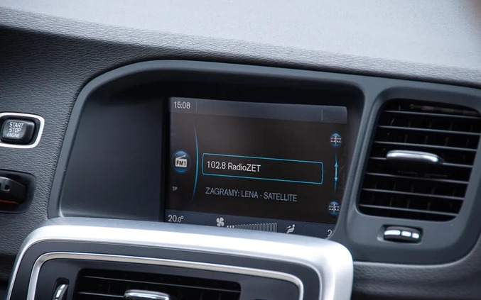 Volvo V60 cena 36900 przebieg: 270000, rok produkcji 2011 z Żychlin małe 742